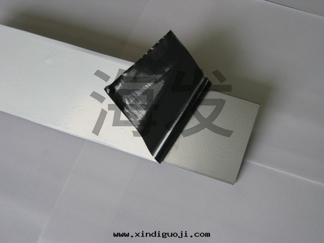 鋁(lǚ)闆鋁(lǚ)型材保护膜